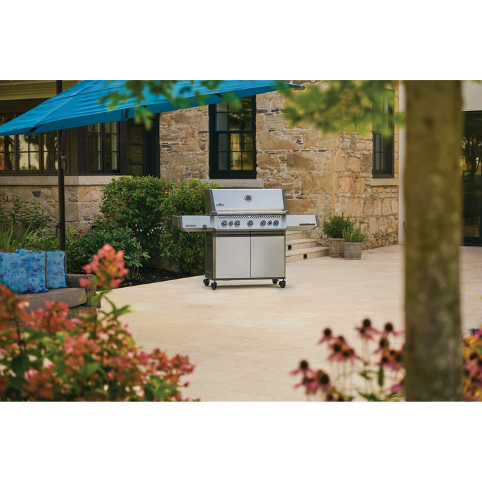 Napoleon Prestige® 665 Grill with Infrared Side and Rear Burner